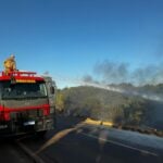 Corpo de Bombeiros combate incêndio